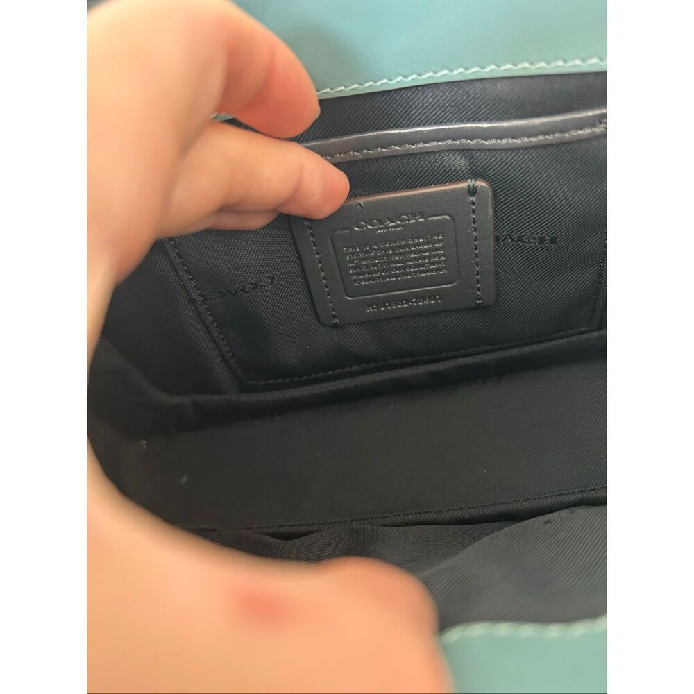 COACH MARINE Smooth Lthr Signature Chain Crossbody 78801 blue/green - Picture 3 of 13